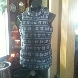 Old Navy Puff sleeveless jacket